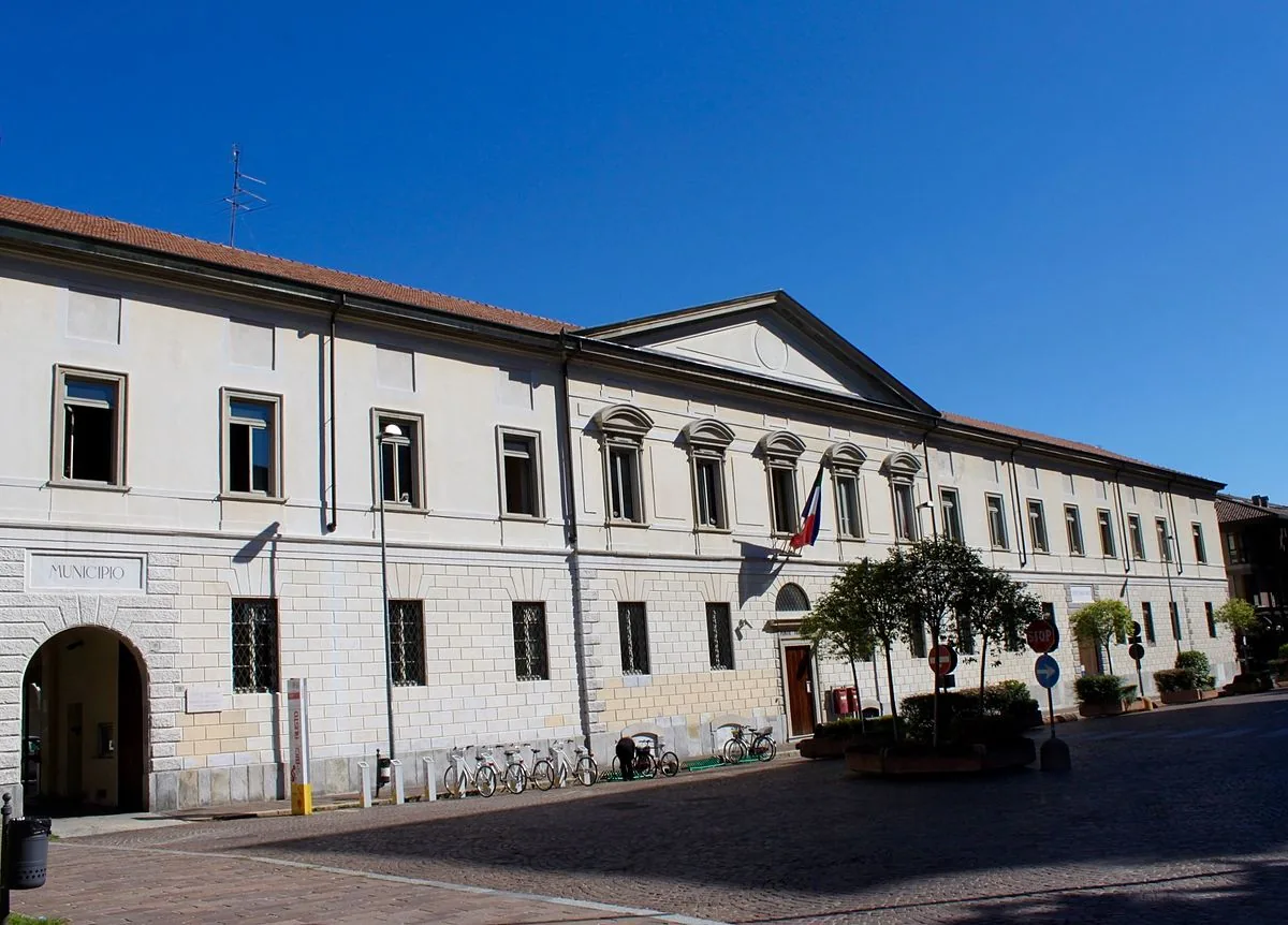 Facciata di Casa Azzimonti